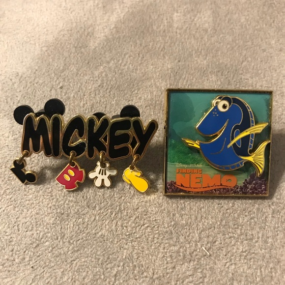 Disney Accessories - ♥️Disney pins